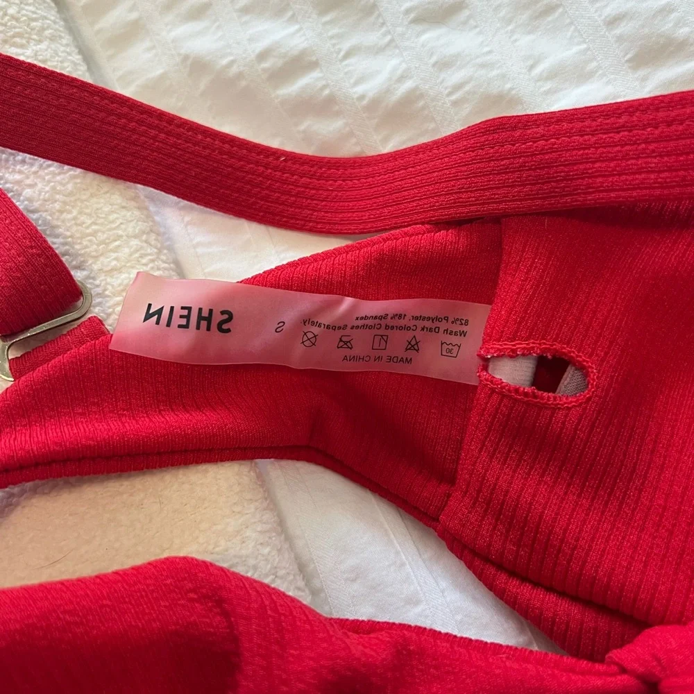 Red Bikini Set - Picture 3 of 4